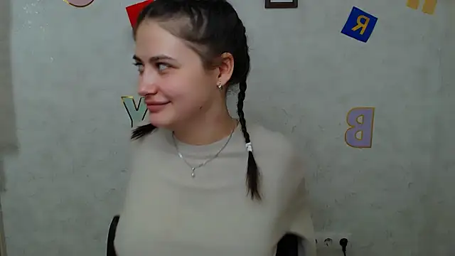 Snapshot of AliceSexyyy_ chatting on March 20, 11:27 am AliceSexyyy  online show from March 20, 11:27 am