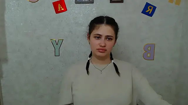 Snapshot of AliceSexyyy_ chatting on March 20, 2:42 pm AliceSexyyy  online show from March 20, 2:42 pm
