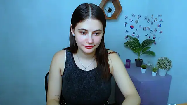 Snapshot of AliceSexyyy_ chatting on September 20, 8:32 pm AliceSexyyy  online show from September 20, 8:32 pm