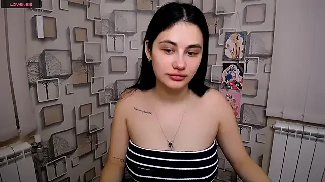 Snapshot of AliceSexyyy_ chatting on October 3, 9:50 am AliceSexyyy  online show from October 3, 9:50 am