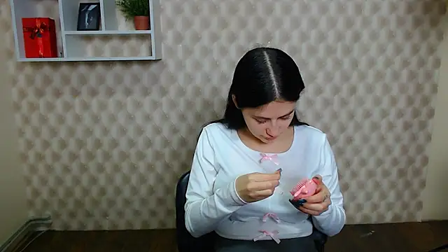 AliceSexyyy  online show from November 22, 6:01 am