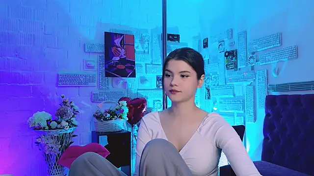Snapshot of EvaThopson chatting on February 19, 3:16 pm EvaThopson online show from February 19, 3:16 pm
