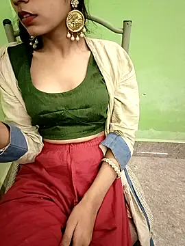 EACH 555 online show from November 24, 5:56 pm