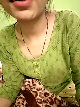 EACH 555 online show from December 15, 9:02 am