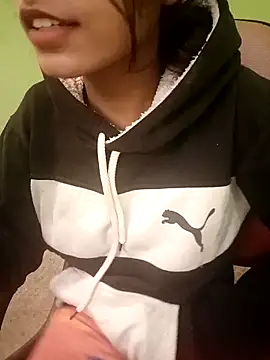 EACH 555 online show from December 20, 6:48 pm