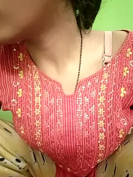 EACH 555 online show from January 6, 4:54 pm