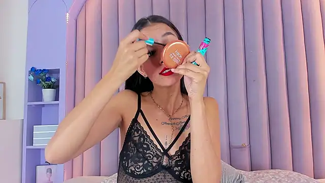 Snapshot of ChanelAdamss_ chatting on January 17, 7:49 pm ChanelAdamss online show from January 17, 7:49 pm