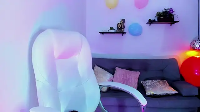 yenny garcia online show from November 1, 6:21 pm