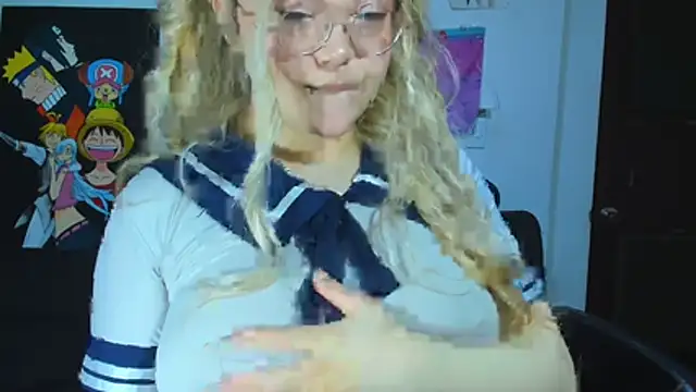 Snapshot of Lily_stone04 chatting on July 16, 5:57 am Lily stone04 online show from July 16, 5:57 am