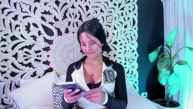 Snapshot of Mindy_sweety chatting on March 27, 1:11 pm Mindy sweety online show from March 27, 1:11 pm