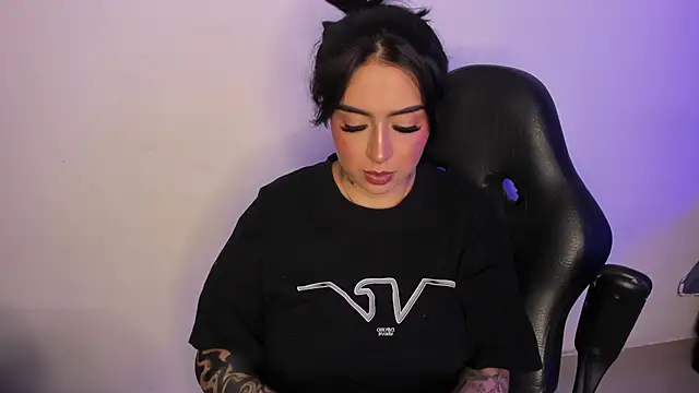 AnnikaMerliahh  online show from September 26, 4:49 am