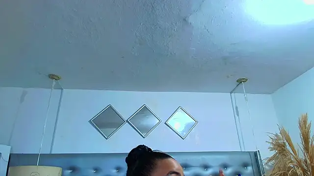 EileenBenzon online show from February 20, 4:20 am