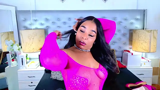 EileenBenzon online show from April 10, 4:28 am