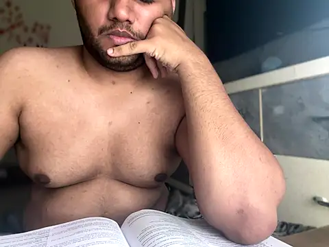 ved240 online show from December 1, 7:36 pm