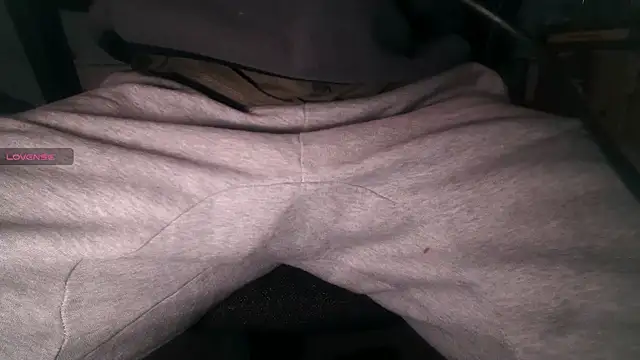 an4y8ot online show from December 19, 9:18 am