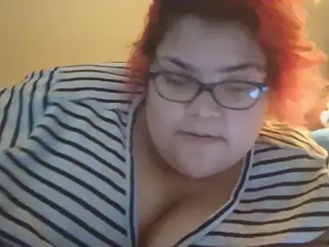 prettykitten32 online show from December 22, 6:26 pm