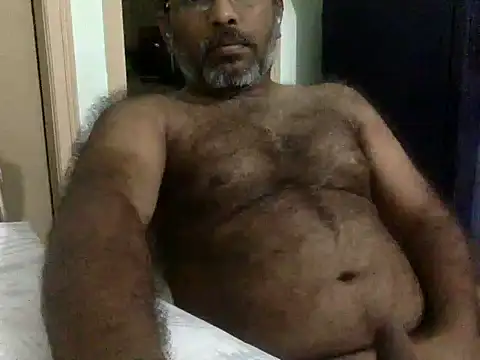 Snapshot of i_am_very_hot_4u chatting on May 19, 6:47 pm i am very hot 4u online show from May 19, 6:47 pm