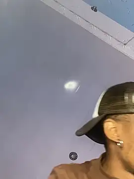 Snapshot of BlueIceCube chatting on January 15, 8:20 am BlueIceCube online show from January 15, 8:20 am