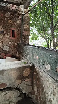 sweet outdoor charm online show from April 17, 4:10 pm