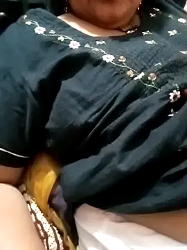 Snapshot of seemi_bhabhi chatting on January 26, 3:47 pm seemi bhabhi online show from January 26, 3:47 pm