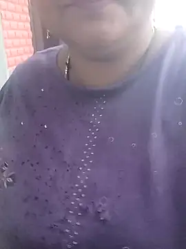 Snapshot of seemi_bhabhi chatting on February 11, 1:41 am seemi bhabhi online show from February 11, 1:41 am