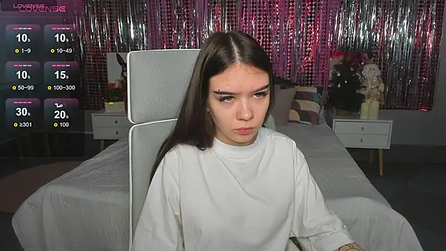 Snapshot of SweetyDeviliya chatting on December 5, 2:31 am SweetyDeviliya online show from December 5, 2:31 am