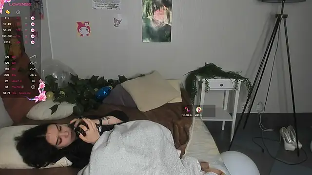 Snapshot of SweetyDeviliya chatting on February 22, 11:02 am SweetyDeviliya online show from February 22, 11:02 am