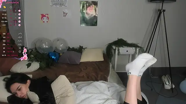 Snapshot of SweetyDeviliya chatting on February 22, 2:08 pm SweetyDeviliya online show from February 22, 2:08 pm