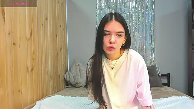 Snapshot of SweetyDeviliya chatting on March 5, 10:22 am SweetyDeviliya online show from March 5, 10:22 am