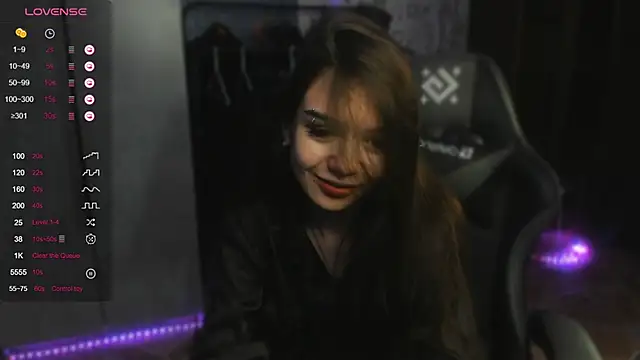 Snapshot of SweetyDeviliya chatting on September 13, 11:43 am SweetyDeviliya online show from September 13, 11:43 am