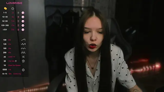 Snapshot of SweetyDeviliya chatting on October 14, 4:35 am SweetyDeviliya online show from October 14, 4:35 am