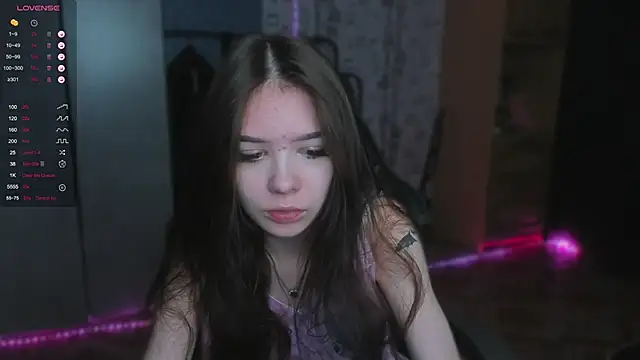 Snapshot of SweetyDeviliya chatting on December 3, 1:35 am SweetyDeviliya online show from December 3, 1:35 am