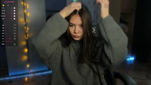 Snapshot of SweetyDeviliya chatting on December 15, 4:17 am SweetyDeviliya online show from December 15, 4:17 am