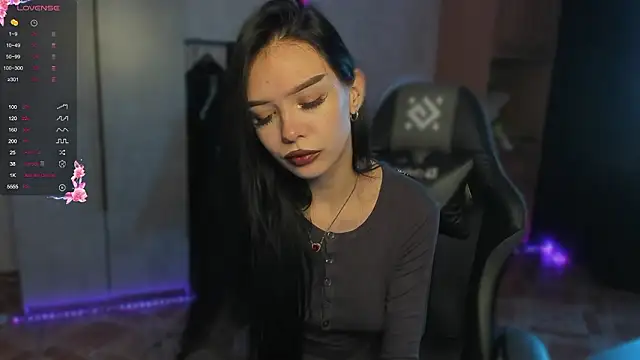 Snapshot of SweetyDeviliya chatting on February 16, 3:24 am SweetyDeviliya online show from February 16, 3:24 am