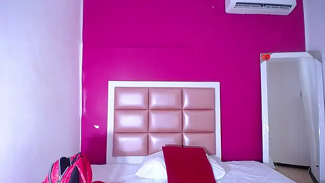 kinky redhead18 online show from January 29, 1:49 pm