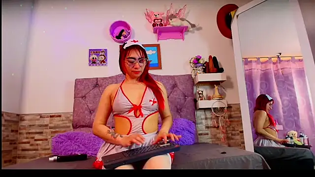 Melannytaylor online show from November 17, 9:53 pm