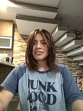 Snapshot of Elsa_sweet chatting on May 9, 4:28 am Elsa sweet online show from May 9, 4:28 am