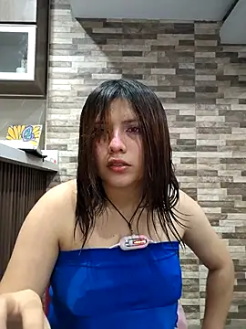 Snapshot of Elsa_sweet chatting on July 17, 2:18 am Elsa sweet online show from July 17, 2:18 am