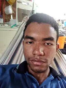 Reynold2608 online show from November 28, 8:00 pm