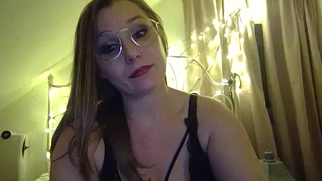 DevilsAngel13 online show from December 13, 11:17 pm