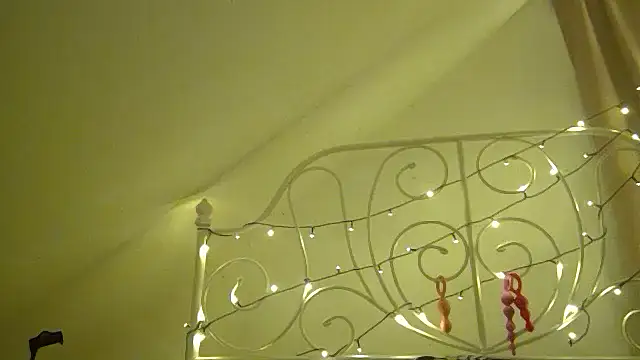 DevilsAngel13 online show from December 14, 10:07 pm