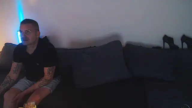 DevilsAngel13 online show from February 5, 10:44 pm