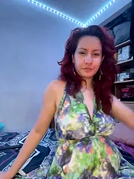Snapshot of Nina-Chick777 chatting on September 25, 9:13 am Nina-Chick777 online show from September 25, 9:13 am