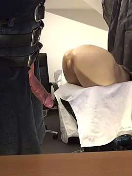 Snapshot of Inseminator69 chatting on March 10, 12:26 pm Inseminator69 online show from March 10, 12:26 pm