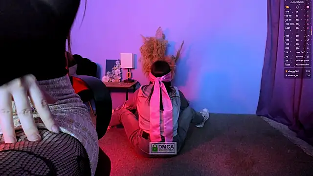 pure radiance1 online show from January 29, 12:56 pm