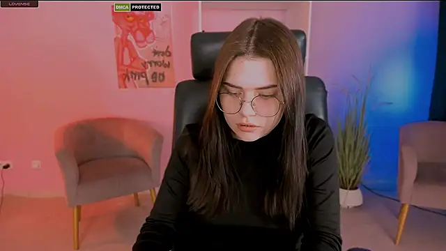 pure radiance1 online show from February 7, 9:37 am