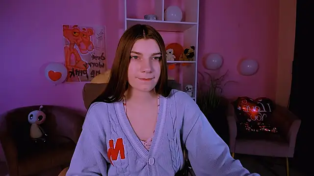 pure radiance1 online show from February 25, 9:31 am