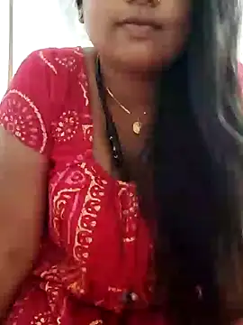 Snapshot of Priya_2222 chatting on January 22, 11:01 am Priya 2222 online show from January 22, 11:01 am