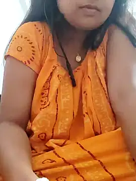 Snapshot of Priya_2222 chatting on February 11, 7:05 pm Priya 2222 online show from February 11, 7:05 pm