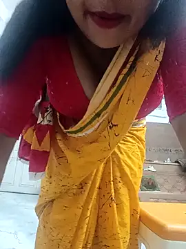 Snapshot of Priya_2222 chatting on March 13, 5:52 pm Priya 2222 online show from March 13, 5:52 pm
